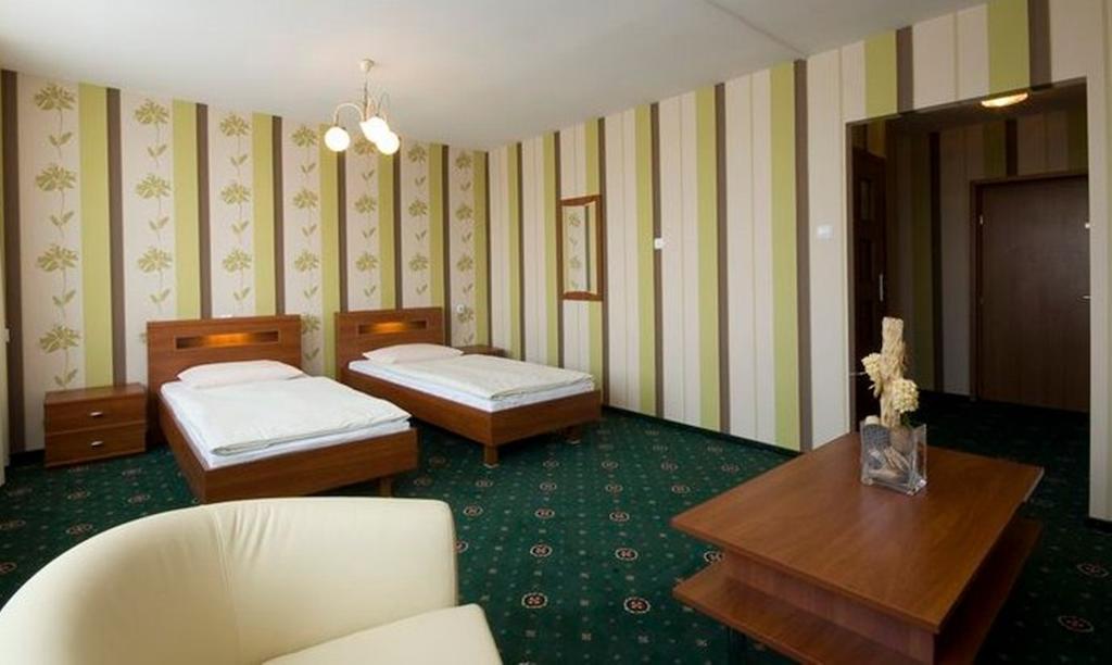 Hotel Naramowice Poznan Exterior photo