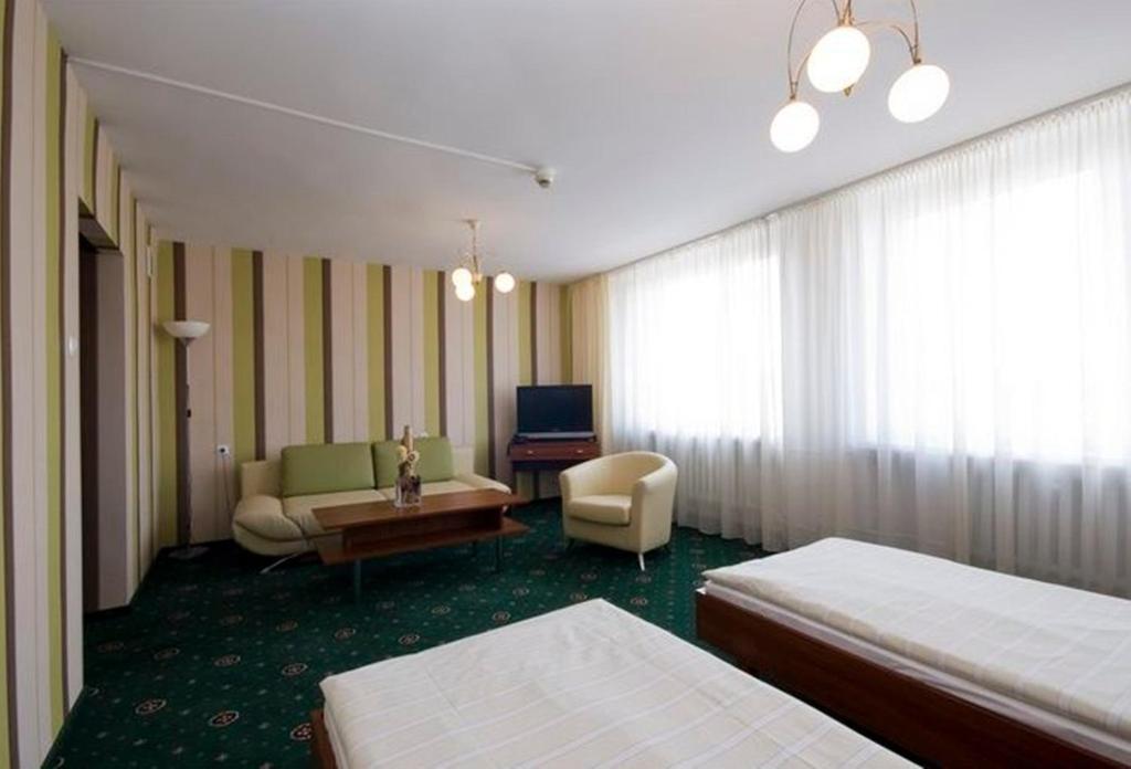 Hotel Naramowice Poznan Room photo